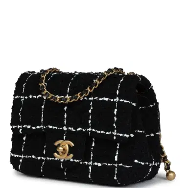 Chanel Chanel Pearl Crush Mini Square Flap Bag White and Black Tweed Antique Gold Hardware | Thumbnail 5