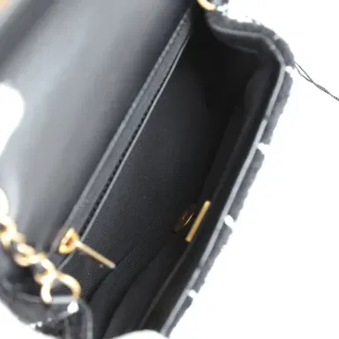 Chanel Chanel Pearl Crush Mini Square Flap Bag White and Black Tweed Antique Gold Hardware | Thumbnail 9