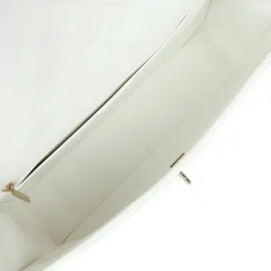 Chanel Chanel XXL Flap Bag White Shiny Caviar Light Gold Hardware | Thumbnail 8 Chanel Chanel XXL Flap Bag White Shiny Caviar Light Gold Hardware | Thumbnail 8