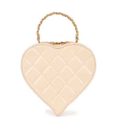 Chanel Vintage Chanel Heart Vanity Bag Beige and Black Patent Antique Gold Hardware | Thumbnail 4