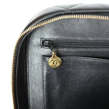 Chanel Vintage Chanel Lunchbox Vanity Black Patent Leather Gold Hardware | Thumbnail 11