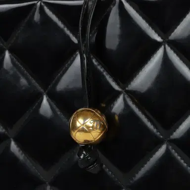 Chanel Vintage Chanel Lunchbox Vanity Black Patent Leather Gold Hardware | Thumbnail 6