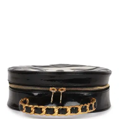 Chanel Vintage Chanel Round Vanity Bag Black and White Patent Leather Antique Gold Hardware | Thumbnail 6
