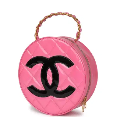 Chanel Vintage Chanel Round Vanity Bag Pink and Black Patent Leather Antique Gold Hardware | Thumbnail 5 Chanel Vintage Chanel Round Vanity Bag Pink and Black Patent Leather Antique Gold Hardware | Thumbnail 5