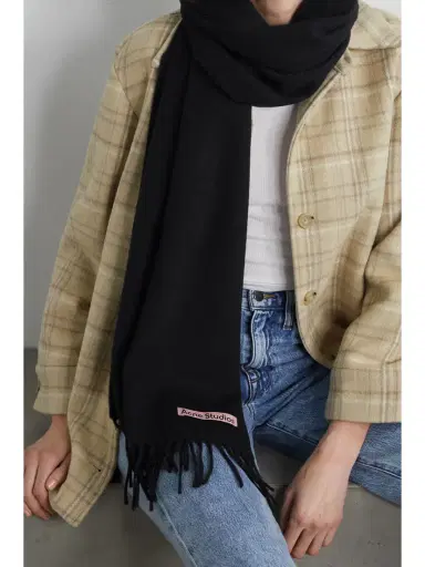Acne Studios Canada Narrow Fringed Wool Scarf | Thumbnail 2 Acne Studios Canada Narrow Fringed Wool Scarf | Thumbnail 2