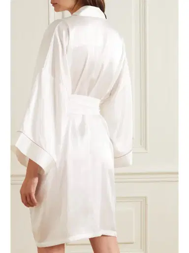 Olivia von Halle Mimi Silk-satin Robe | Thumbnail 3 Olivia von Halle Mimi Silk-satin Robe | Thumbnail 3