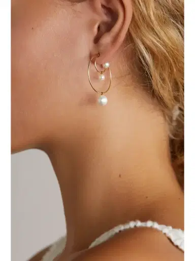 Sophie Bille Brahe Bain Perle 14-karat Gold Pearl Single Hoop Earring | Thumbnail 2