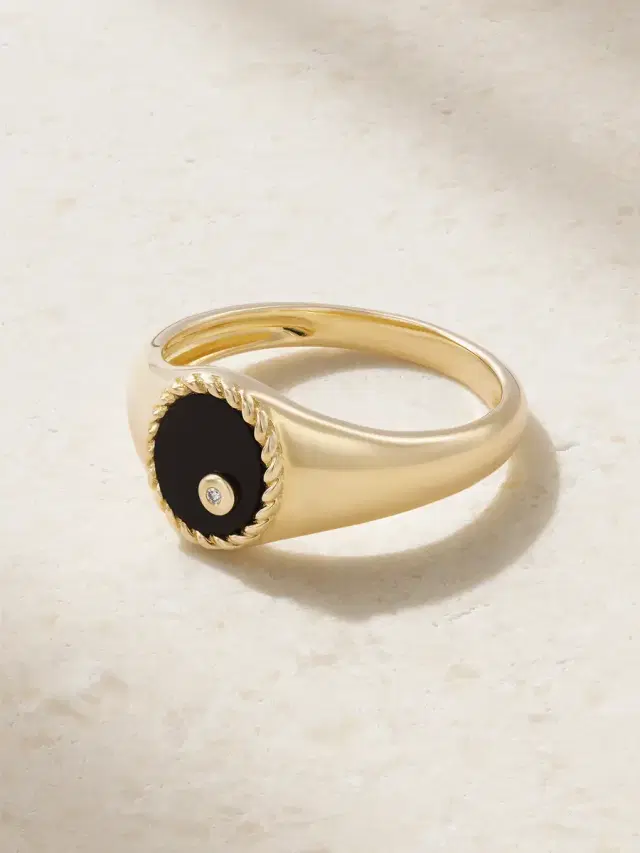 9-karat Gold, Onyx And Diamond Ring - 5
