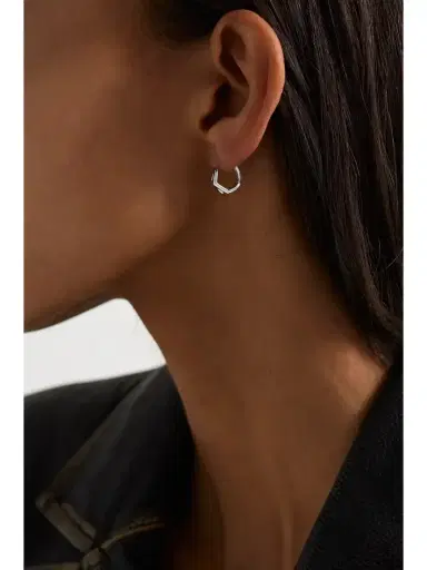 Repossi Antifer 18-karat White Gold Single Hoop Earring | Thumbnail 2 Repossi Antifer 18-karat White Gold Single Hoop Earring | Thumbnail 2