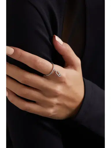 Messika Move Uno Tassel 18-karat White Gold Diamond Ring | Thumbnail 3 Messika Move Uno Tassel 18-karat White Gold Diamond Ring | Thumbnail 3