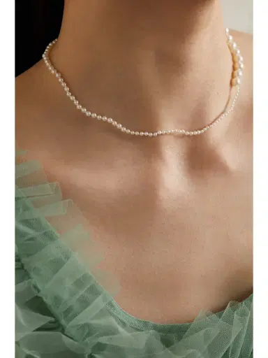 Sophie Bille Brahe Petite Peggy 14-karat Gold Pearl Necklace | Thumbnail 2 Sophie Bille Brahe Petite Peggy 14-karat Gold Pearl Necklace | Thumbnail 2