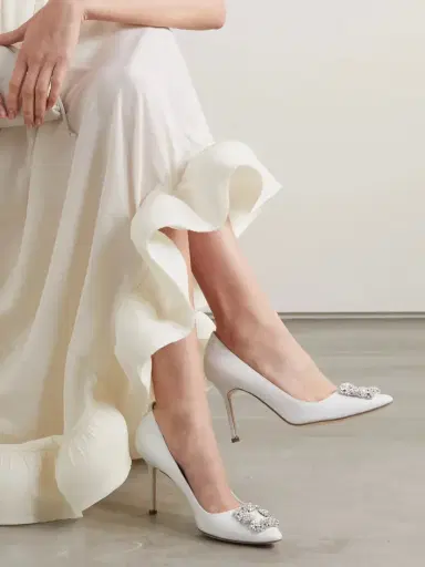 Manolo Blahnik Hangisi 90 Crystal-embellished Leather Pumps | Thumbnail 2