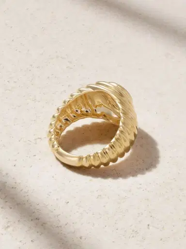 Yvonne Léon Mini 9-karat Gold Diamond Signet Ring | Thumbnail 3