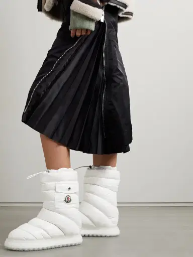 Moncler Gaia Quilted Shell Boots | Thumbnail 2 Moncler Gaia Quilted Shell Boots | Thumbnail 2