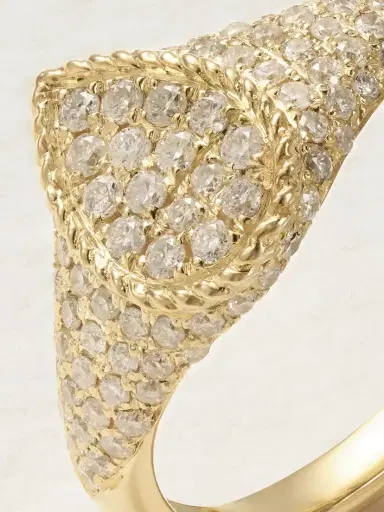 Yvonne Léon 9-karat Gold Diamond Signet Ring | Thumbnail 4