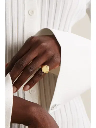 Yvonne Léon 9-karat Gold Diamond Ring | Thumbnail 2
