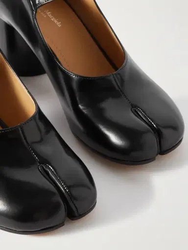 Maison Margiela Tabi Split-toe Glossed-leather Mary Jane Pumps | Thumbnail 4 Maison Margiela Tabi Split-toe Glossed-leather Mary Jane Pumps | Thumbnail 4