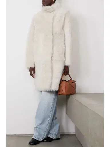 Yves Salomon Toscana Oversized Shearling Coat | Thumbnail 3