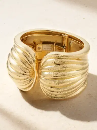 DAVID WEBB Scallop 18-karat Gold Cuff | Thumbnail 1