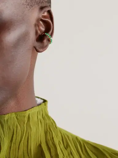SHAY 18-karat Gold Emerald Ear Cuff | Thumbnail 2 SHAY 18-karat Gold Emerald Ear Cuff | Thumbnail 2