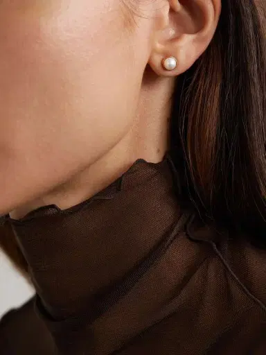OLE LYNGGAARD COPENHAGEN Lotus 18-karat Gold, Pearl And Diamond Earrings | Thumbnail 4 OLE LYNGGAARD COPENHAGEN Lotus 18-karat Gold, Pearl And Diamond Earrings | Thumbnail 4