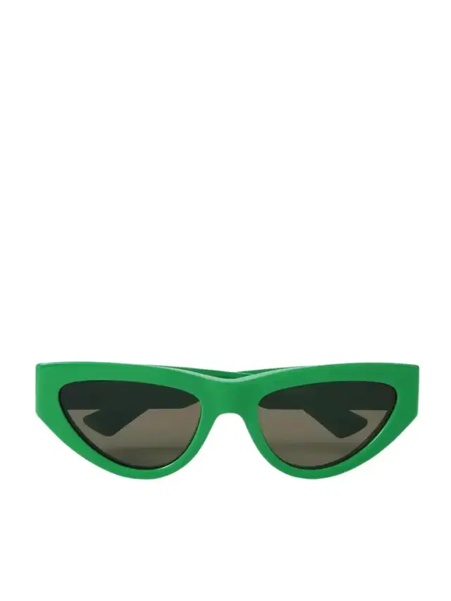 Triangle Cat-eye Acetate Sunglasses Triangle Cat-eye Acetate Sunglasses
