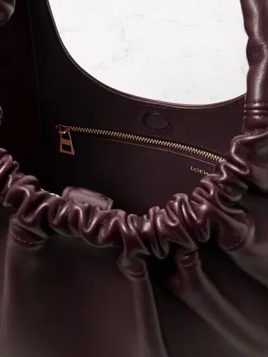 Loewe Squeeze Small Chain-embellished Gathered Leather Shoulder Bag | Thumbnail 5 Loewe Squeeze Small Chain-embellished Gathered Leather Shoulder Bag | Thumbnail 5