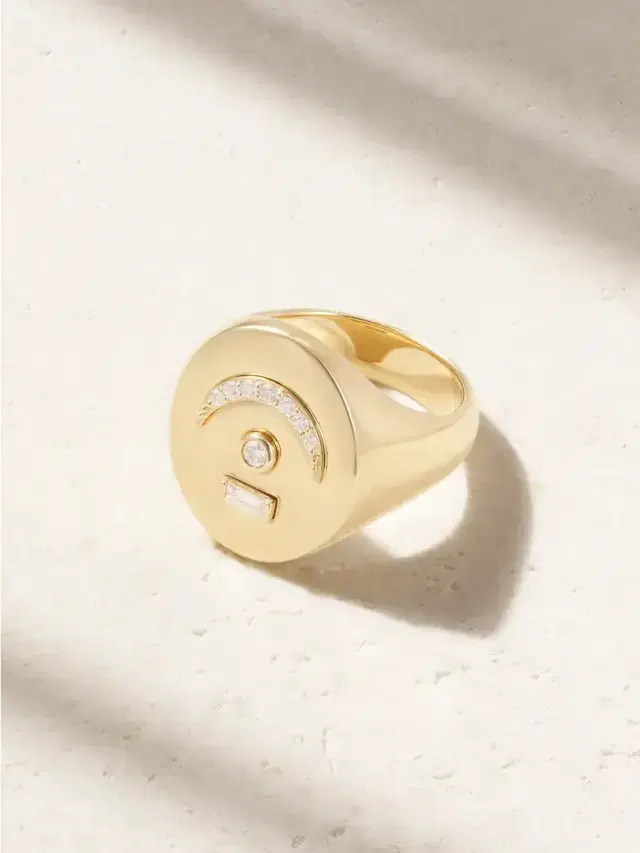 Bird's Eye Pause Internal Compass 18-karat Gold Diamond Signet Ring