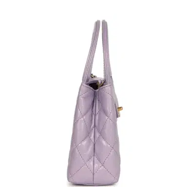 Chanel Chanel Small Kelly Shopper Light Purple Shiny Aged Calfskin Brushed Gold Hardware | Thumbnail 3 Chanel Chanel Small Kelly Shopper Light Purple Shiny Aged Calfskin Brushed Gold Hardware | Thumbnail 3