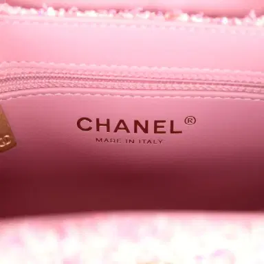 Chanel Chanel Small Kelly Shopper Pink Tweed Brushed Gold Hardware | Thumbnail 9 Chanel Chanel Small Kelly Shopper Pink Tweed Brushed Gold Hardware | Thumbnail 9