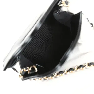 Chanel Chanel Micro 31 Shopper Black Shiny Lambskin Light Gold Hardware | Thumbnail 8 Chanel Chanel Micro 31 Shopper Black Shiny Lambskin Light Gold Hardware | Thumbnail 8