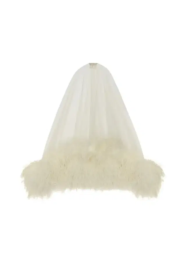 Tulle Veil With Feathers