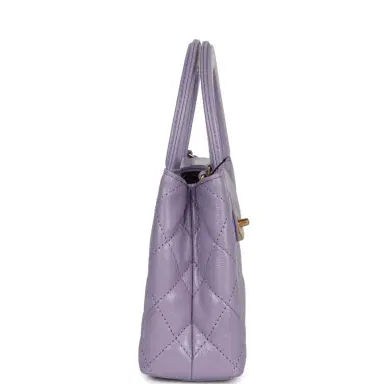 Chanel Chanel Small Kelly Shopper Light Purple Shiny Aged Calfskin Brushed Gold Hardware | Thumbnail 4 Chanel Chanel Small Kelly Shopper Light Purple Shiny Aged Calfskin Brushed Gold Hardware | Thumbnail 4