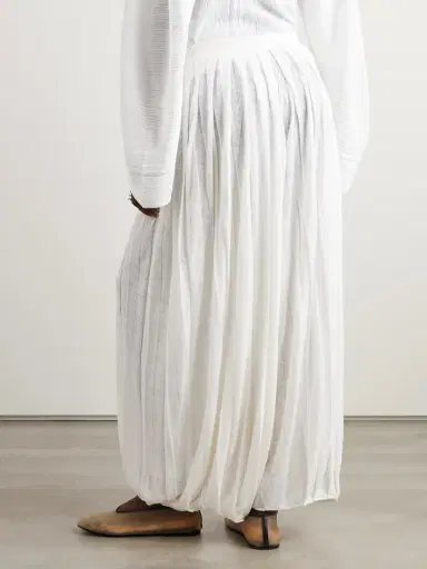 Loro Piana Balloon Pleated Linen Pants | Thumbnail 4