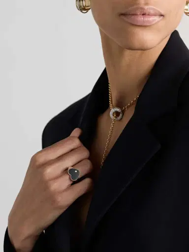 Yvonne Léon Chevalière Coeur 9-karat Gold, Onyx And Diamond Ring | Thumbnail 5