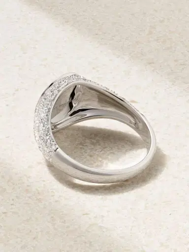 Yvonne Léon Mini Chevalière 9-karat White Gold Diamond Ring | Thumbnail 3