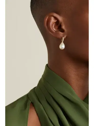 Mizuki 14-karat Gold, Pearl And Diamond Hoop Earrings | Thumbnail 2 Mizuki 14-karat Gold, Pearl And Diamond Hoop Earrings | Thumbnail 2