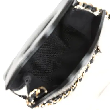 Chanel Chanel Micro 31 Shopper Black Shiny Lambskin Light Gold Hardware | Thumbnail 8 Chanel Chanel Micro 31 Shopper Black Shiny Lambskin Light Gold Hardware | Thumbnail 8