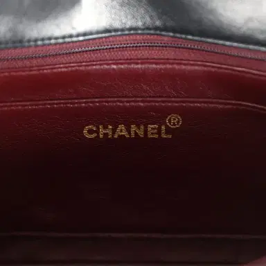 Chanel Vintage Chanel Small Diana Flap Bag Black Lambskin Gold Hardware | Thumbnail 10 Chanel Vintage Chanel Small Diana Flap Bag Black Lambskin Gold Hardware | Thumbnail 10