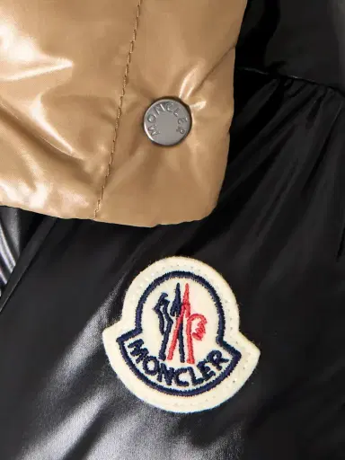 Moncler Parana Logo-appliquéd Quilted Shell Hooded Down Jacket | Thumbnail 4 Moncler Parana Logo-appliquéd Quilted Shell Hooded Down Jacket | Thumbnail 4