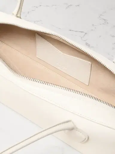Alaïa Le Teckel Textured-leather Shoulder Bag | Thumbnail 5 Alaïa Le Teckel Textured-leather Shoulder Bag | Thumbnail 5