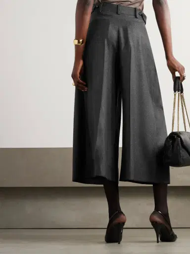 Saint Laurent Flared Pleated Cashmere Shorts | Thumbnail 3