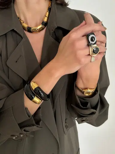 Jen Wonders Studio Onyx Ring | Thumbnail 2