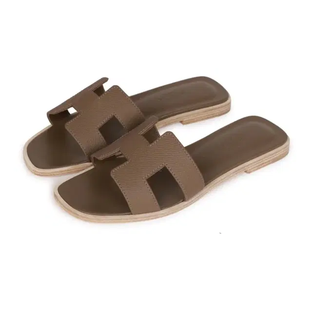 HERMÈS Hermes Oran Sandals Etoupe Epsom 35