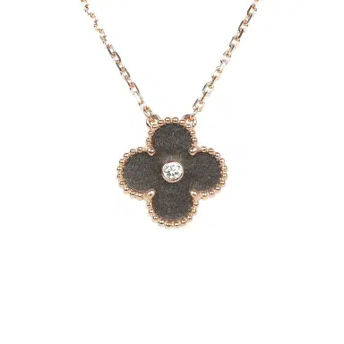 Van Cleef & Arpels Van Cleef & Arpels 2023 Holiday Vintage Alhambra Obsidian Pendant Necklace | Thumbnail 2 Van Cleef & Arpels Van Cleef & Arpels 2023 Holiday Vintage Alhambra Obsidian Pendant Necklace | Thumbnail 2