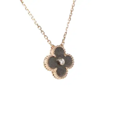 Van Cleef & Arpels Van Cleef & Arpels 2023 Holiday Vintage Alhambra Obsidian Pendant Necklace | Thumbnail 3 Van Cleef & Arpels Van Cleef & Arpels 2023 Holiday Vintage Alhambra Obsidian Pendant Necklace | Thumbnail 3
