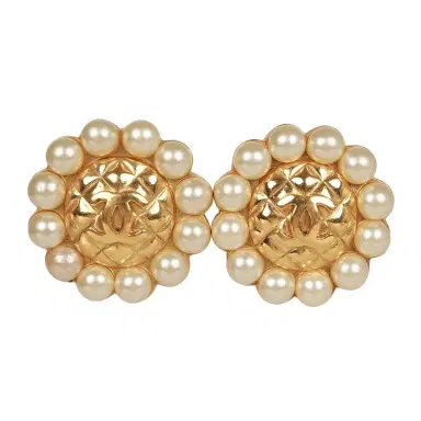 Chanel Vintage Chanel CC Logo Pearl Circle Gold Earrings | Thumbnail 1 Chanel Vintage Chanel CC Logo Pearl Circle Gold Earrings | Thumbnail 1