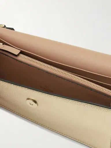 Valentino Garavani Vlogo Metallic Textured-leather Wallet | Thumbnail 5 Valentino Garavani Vlogo Metallic Textured-leather Wallet | Thumbnail 5