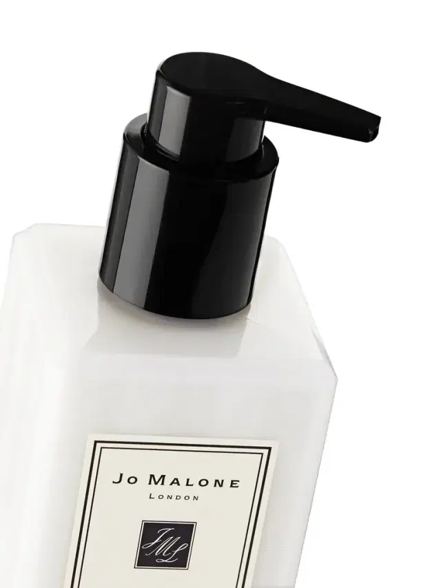 Pomegranate Noir Body & Hand Lotion, 250ml
