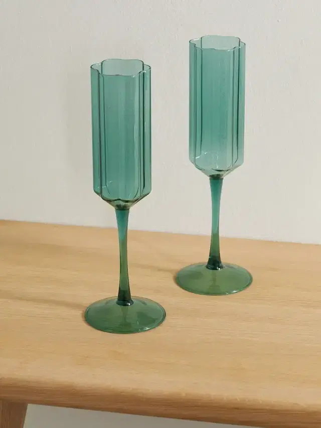 Wave Set Of Two Flute Glasses